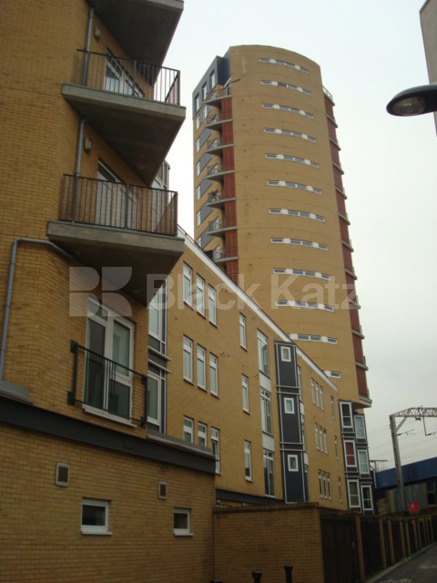 			NEW INSTRUCTION!!, 2 Bedroom, 1 bath, 1 reception Apartment			 Martello Street, London Fields E8